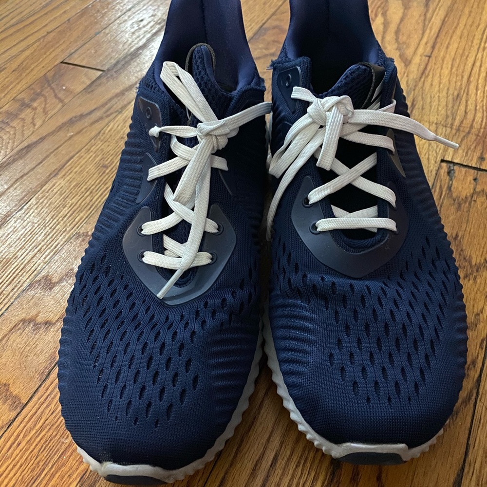 Alpha bounce adidas size 11.5